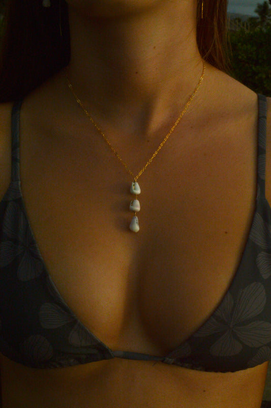White Ekolu Necklace
